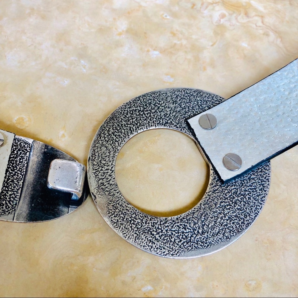 NWOT Chico’s Leather Belt Hammered Metal 2 Tone - Picture 5 of 6
